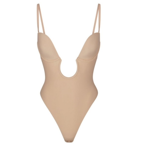 Skims Deep Plunge Thong Shapewear Bodysuit - Clay - Picture 2 of 14